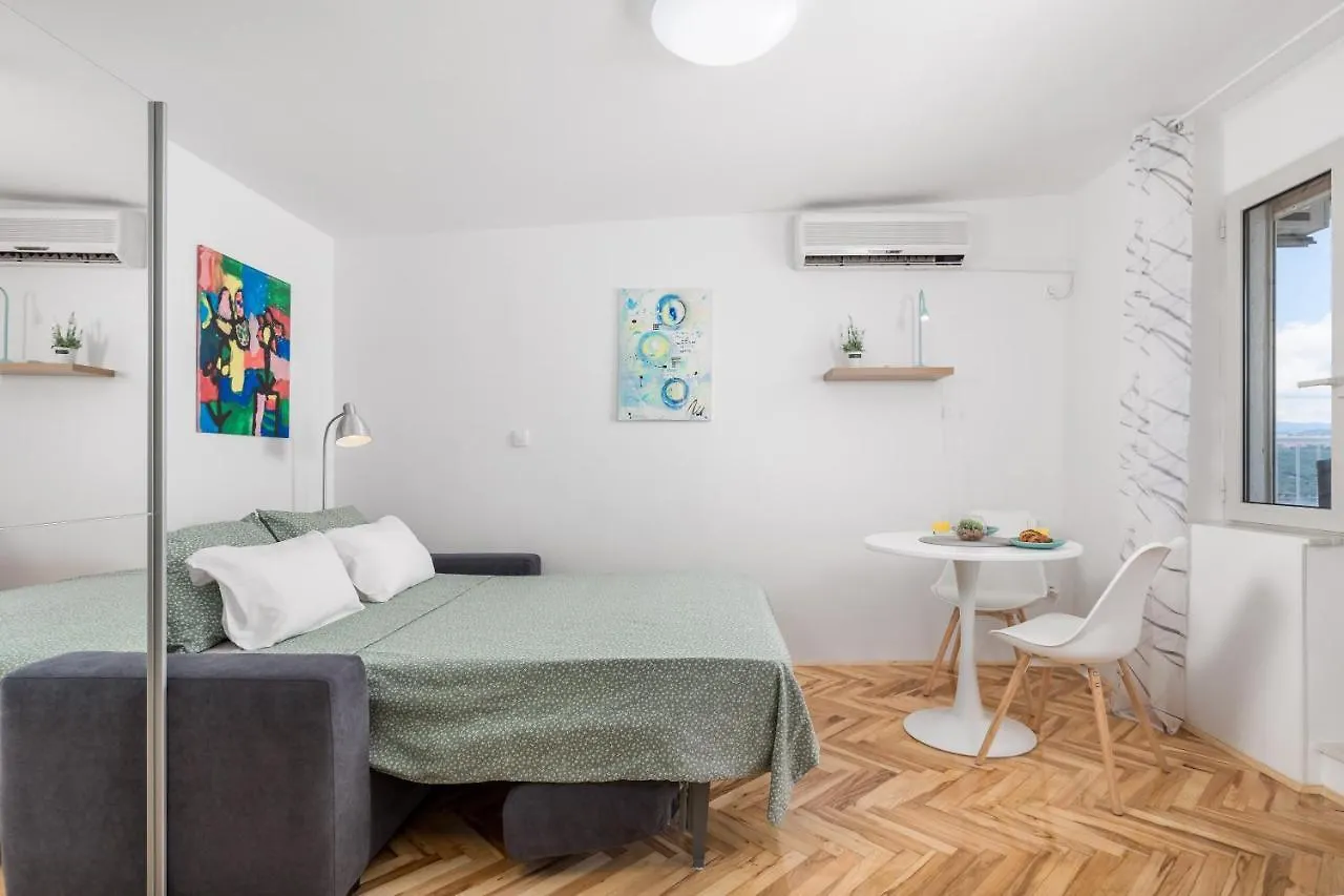 Apartment Studio Apartman Rozi Opatija