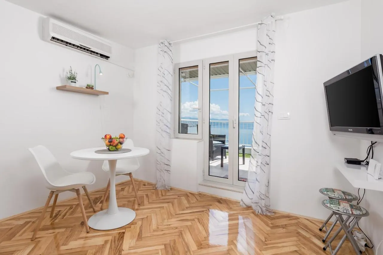 Studio Apartman Rozi Opatija Apartment
